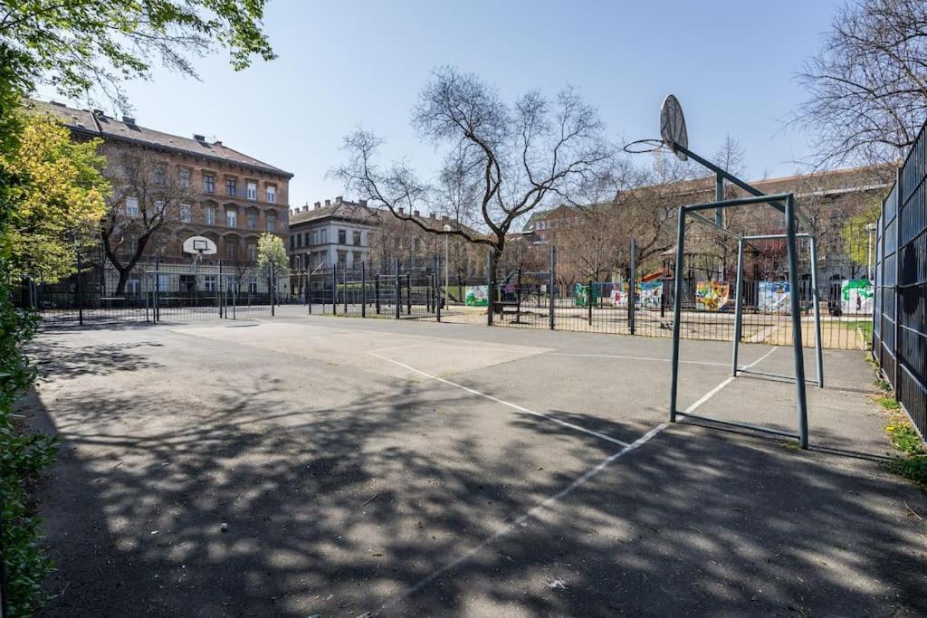 Klauzal Garden City Apartments Budapest Ngoại thất bức ảnh