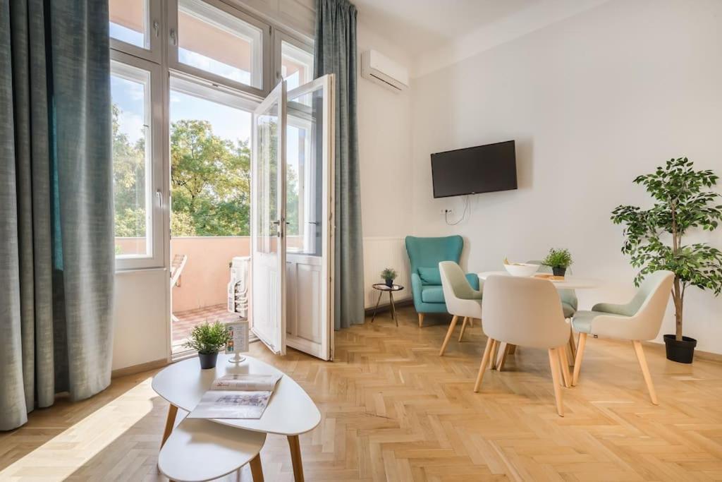 Klauzal Garden City Apartments Budapest Ngoại thất bức ảnh